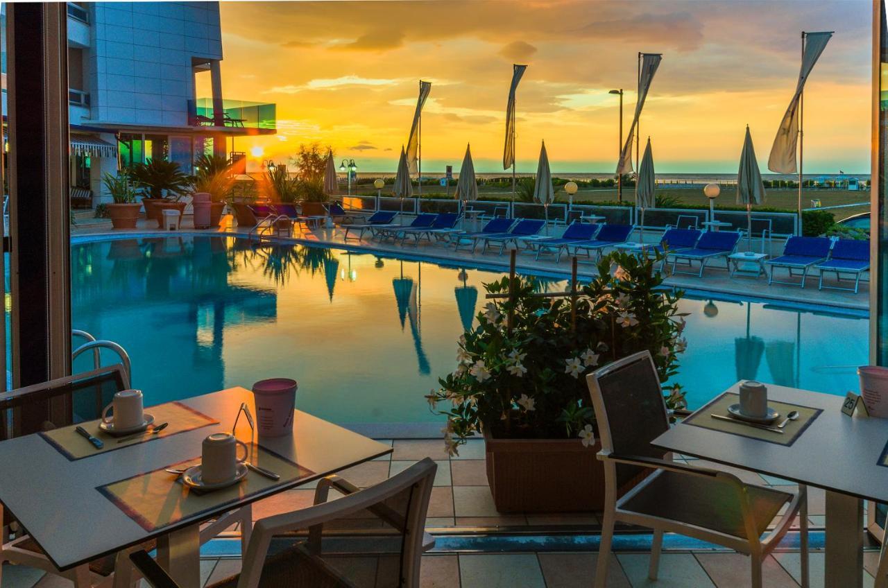 Hotel Panoramic Caorle Exterior foto